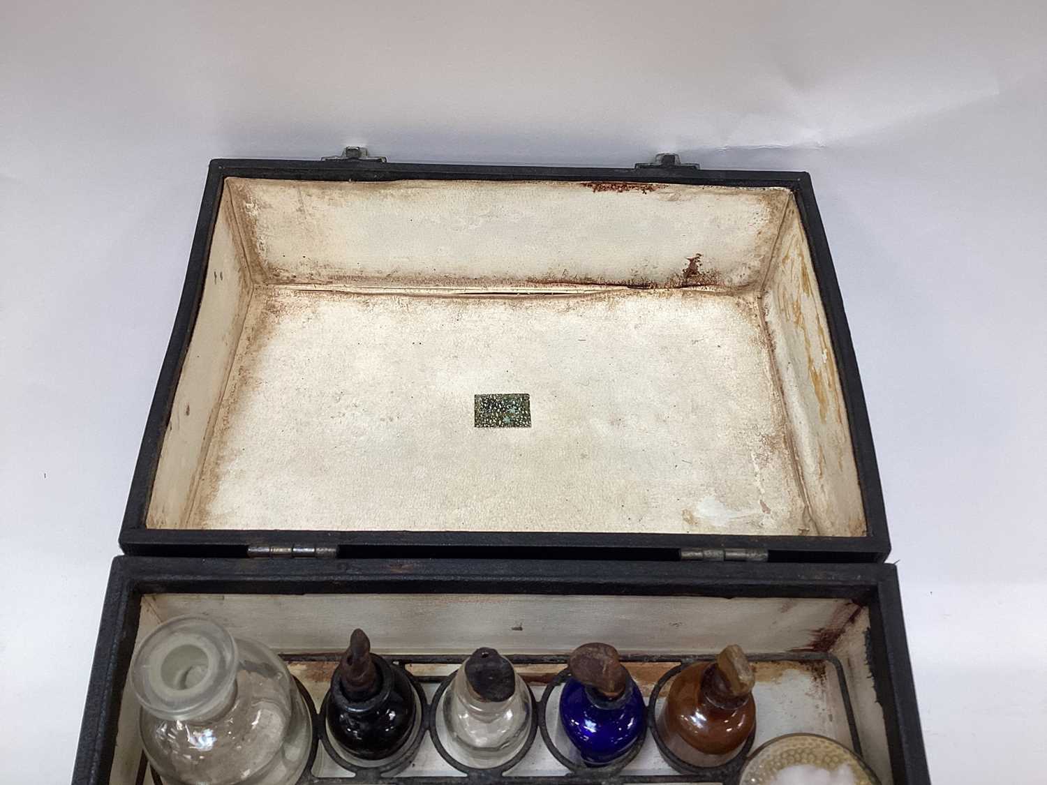 1940's / 50's travelling chemistry / chemists set in vinyl covered travelling case - Image 3 of 9