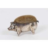 George V novelty pin cushion in the form of a standing Pig, (Birmingham 1919), 4.8cm in length