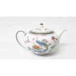 Wedgwood Kutani Crane teapot, 13.5cm high