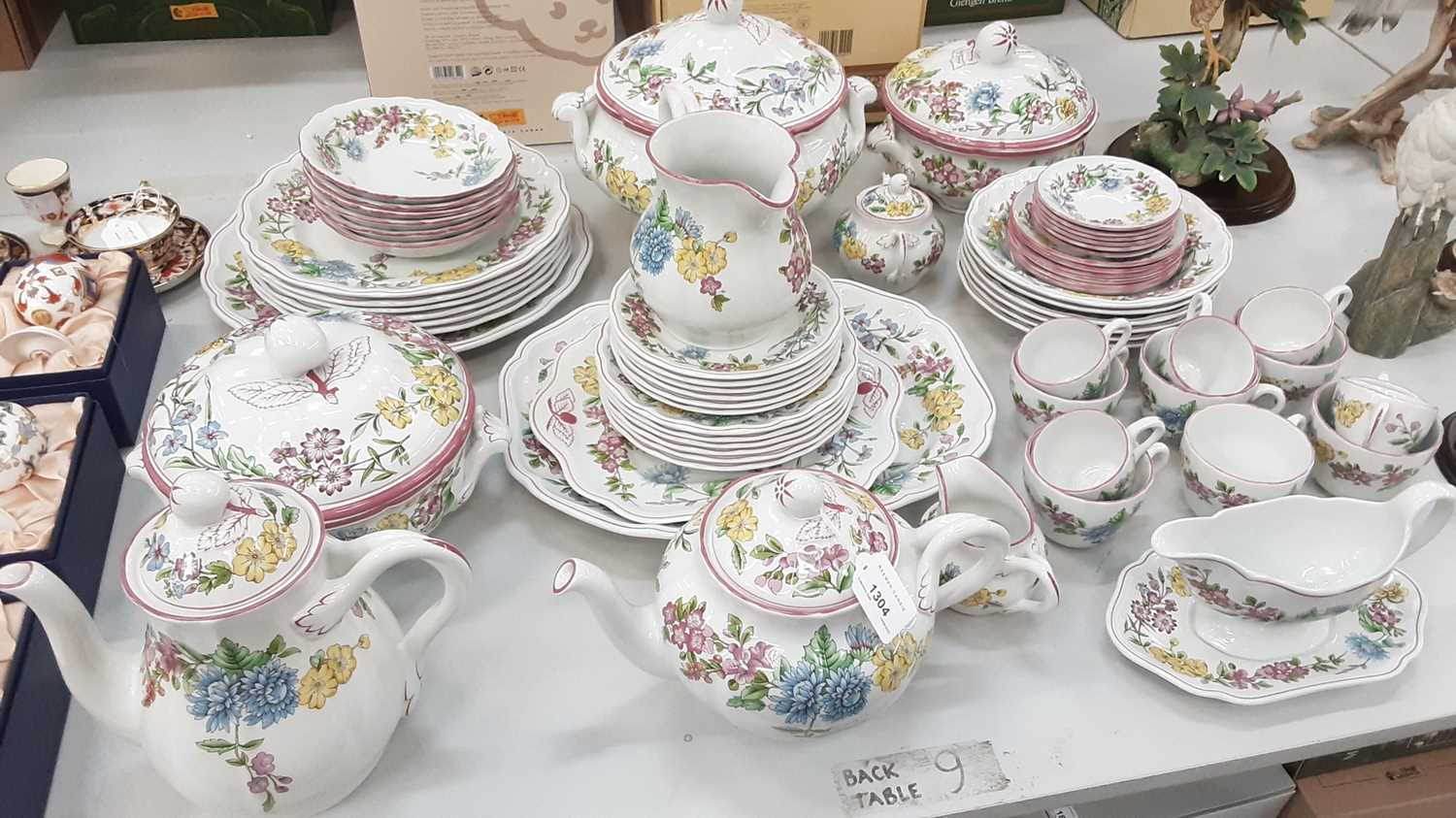 Extensive Spode Romany service for six place settings (one coffee can missing)