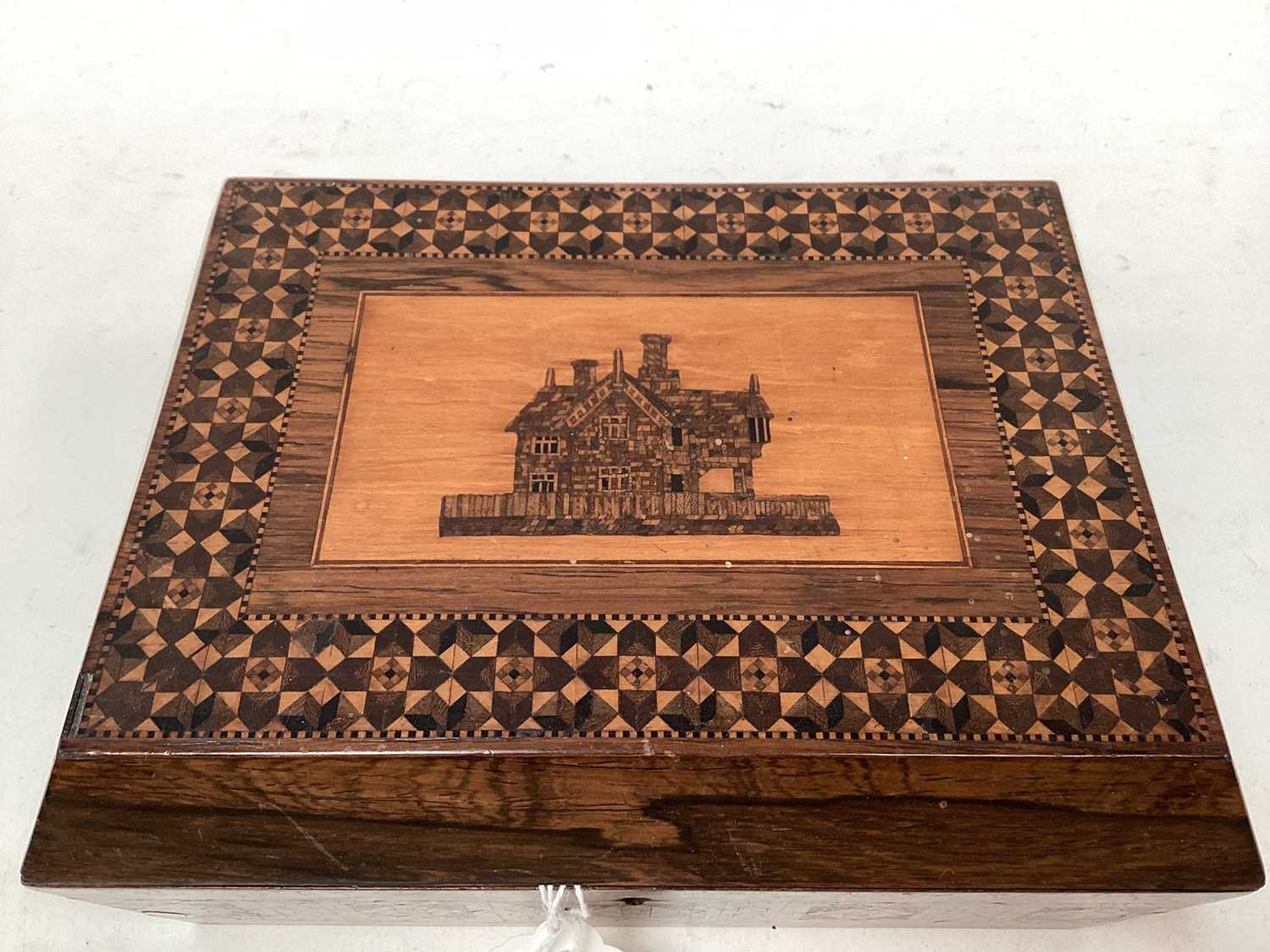 Victorian Tunbridgeware sewing box, the top with inlaid picture of a cottage, with geometric pattern - Image 2 of 10