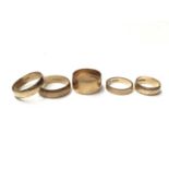Five 9ct gold wedding rings