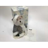 Steiff 2016 Christmas bear 021671, boxed with certificate.