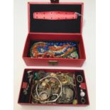 Jewellery box containing a collection of vintage costume jewellery to i