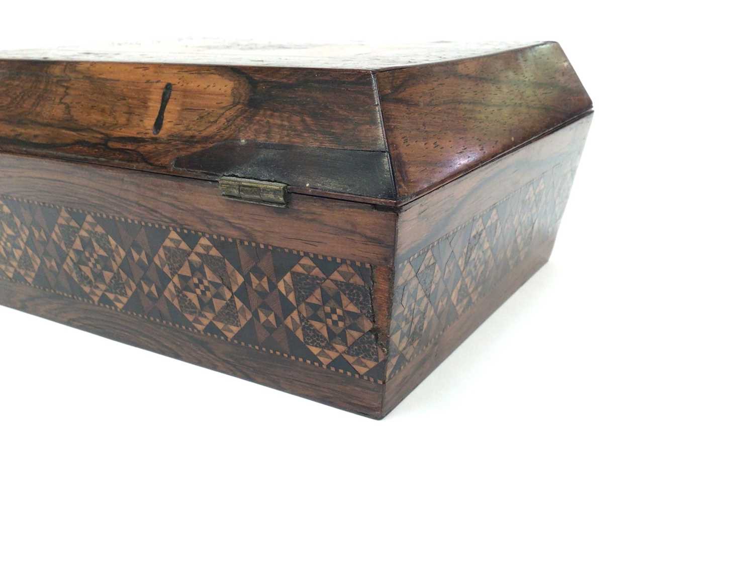 Victorian Tunbridgeware sewing box, the top with inlaid picture of a cottage, with geometric pattern - Image 9 of 10