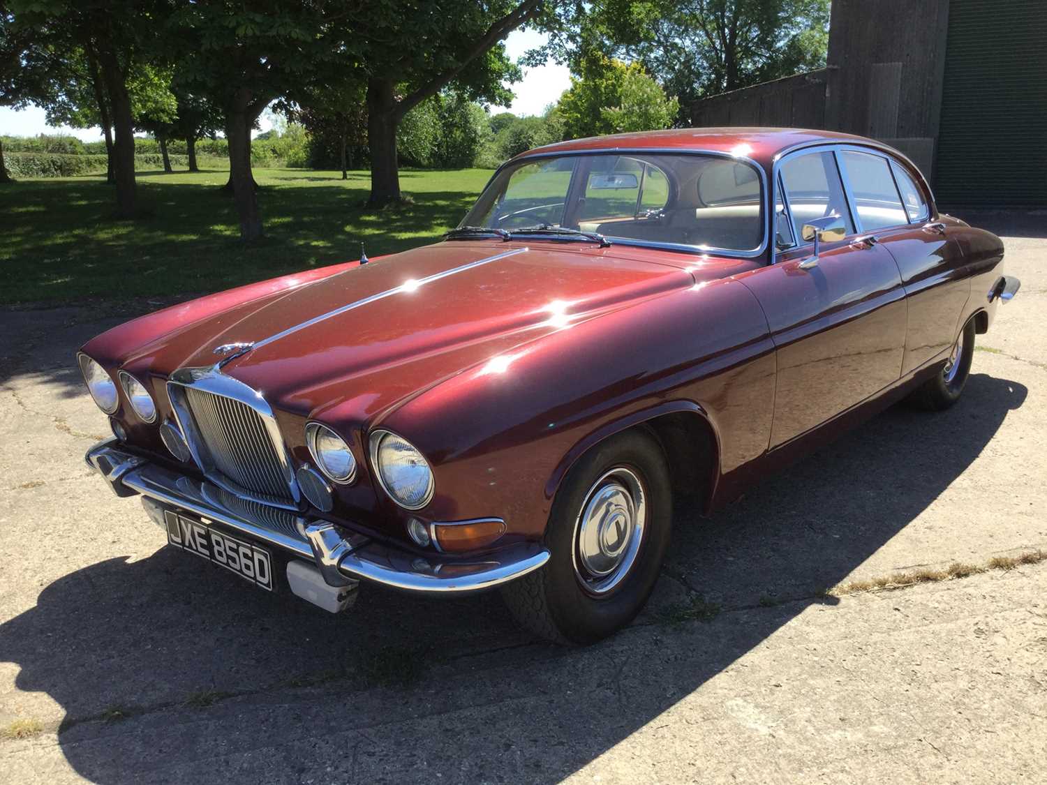 1966 Jaguar MK10 saloon, Reg. No. JXE856D, rare manual transmission with overdrive and believed onl - Image 9 of 27