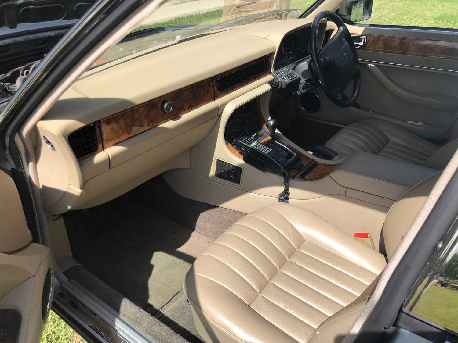 1993 Jaguar XJ40 saloon, Reg. No. K140TLD- only 64,900 miles from new - Image 9 of 17