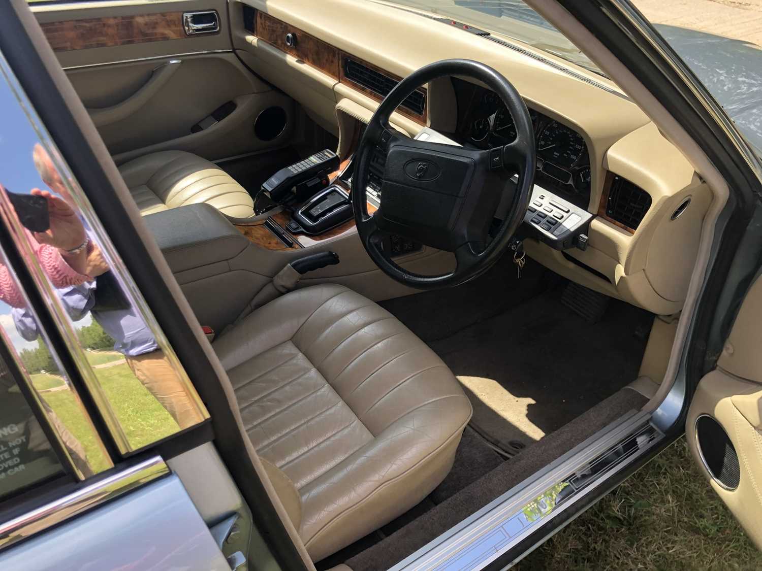 1993 Jaguar XJ40 saloon, Reg. No. K140TLD- only 64,900 miles from new - Image 12 of 17