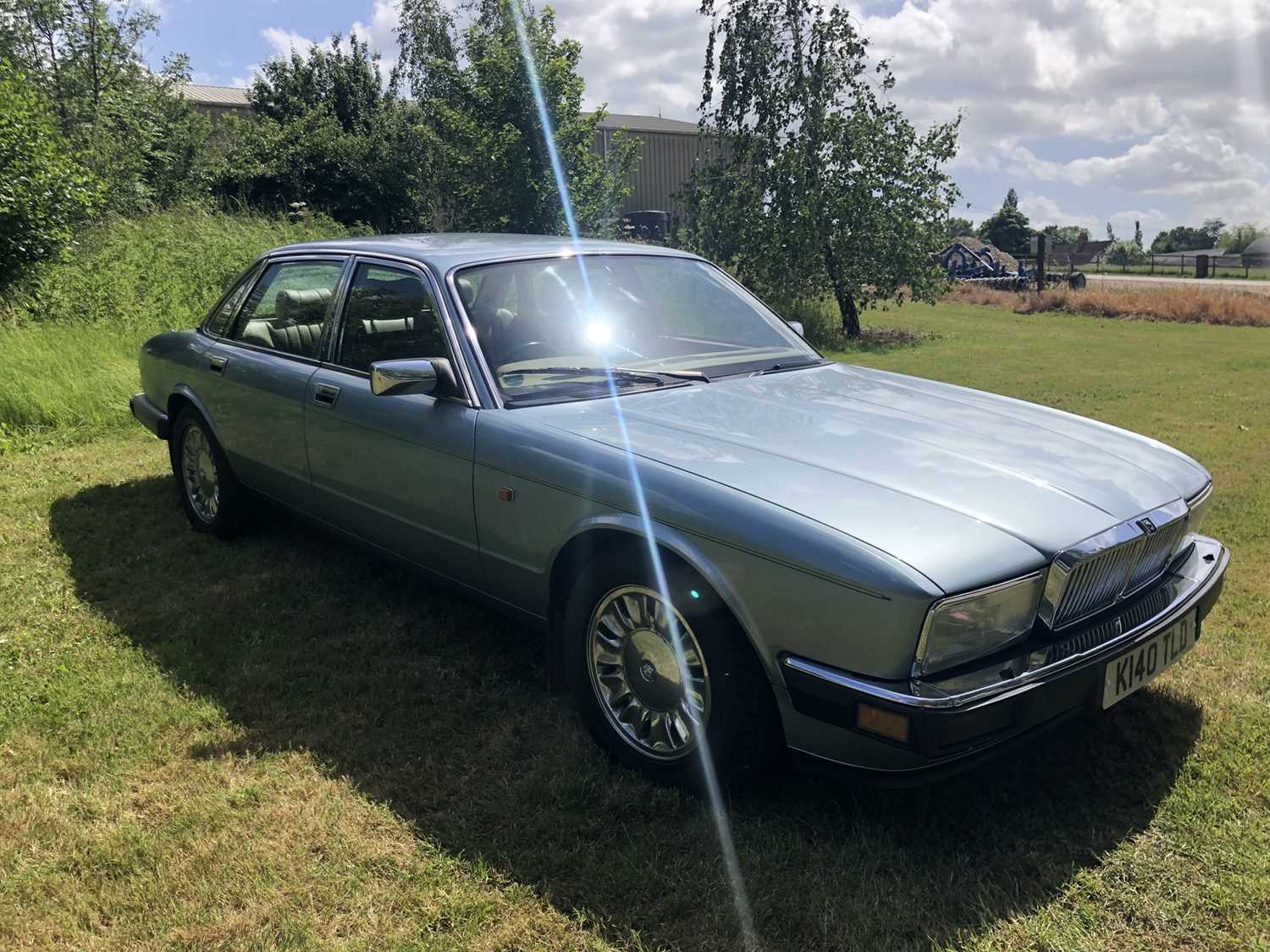 1993 Jaguar XJ40 saloon, Reg. No. K140TLD- only 64,900 miles from new - Image 6 of 17