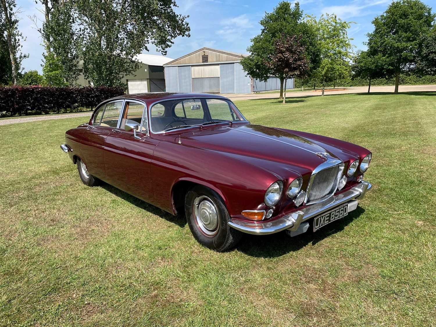 1966 Jaguar MK10 saloon, Reg. No. JXE856D, rare manual transmission with overdrive and believed onl - Image 4 of 27