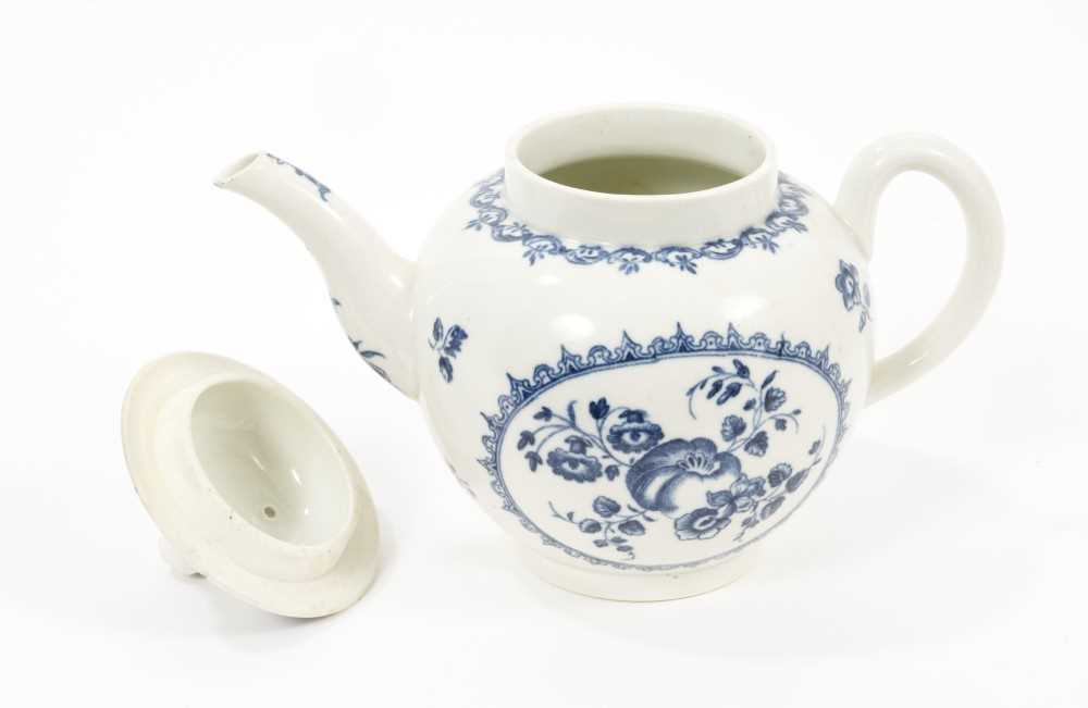 A Worcester blue and white teapot, circa 1780, decorated with the Fruit and Wreath pattern, crescent - Image 2 of 3