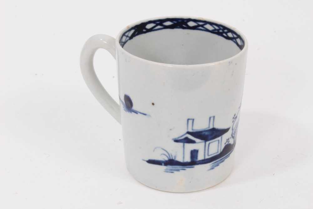 A Liverpool Pennington blue and white coffee can, painted in the Cannonball pattern, 6.5cm high - Image 3 of 5