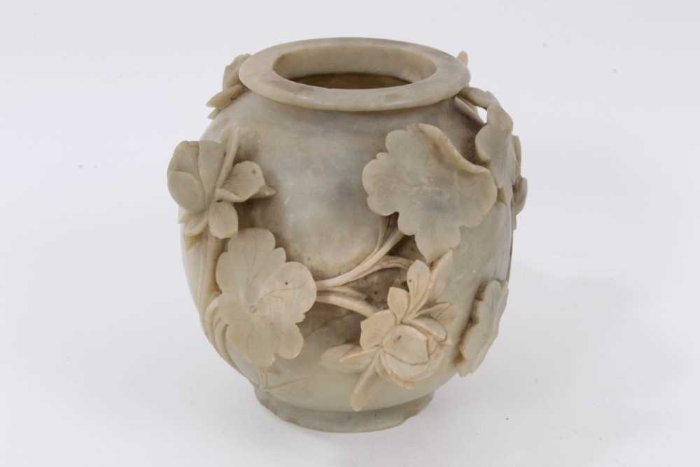 Antique Chinese carved soapstone pot - Image 4 of 6