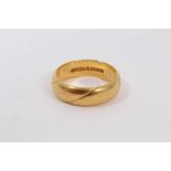 22ct gold wedding ring