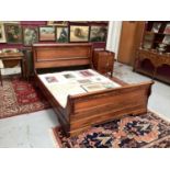 Good quality Willis & Gambier mahogany sleigh bed, typical form with scrolled ends, 158cm wide