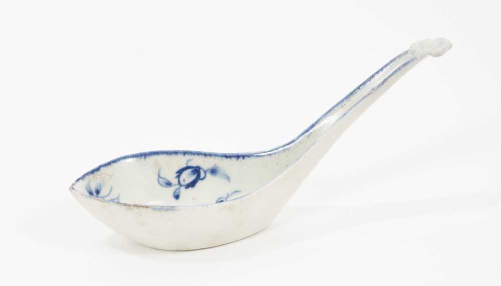A rare Worcester blue and white rice spoon, painted with the Gillyflower pattern, crescent mark to b - Image 2 of 5