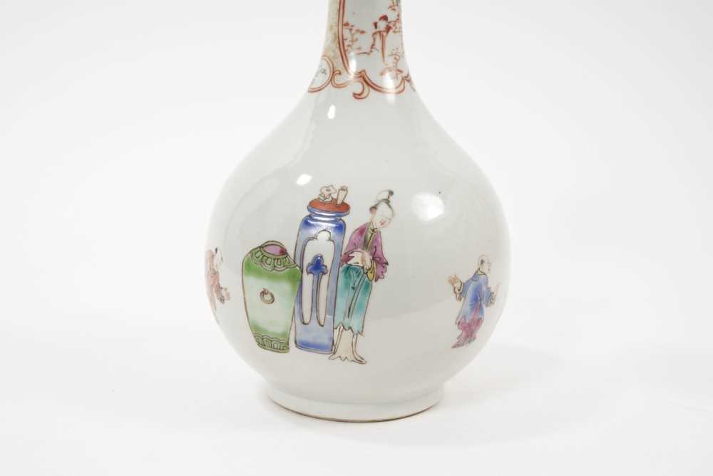 Chinese famille rose porcelain bottle vase, Qianlong period, decorated with figures, 24cm high - Image 2 of 7