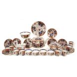 Extensive service of Regency Derby porcelain tablewares, approximately 32 pieces.