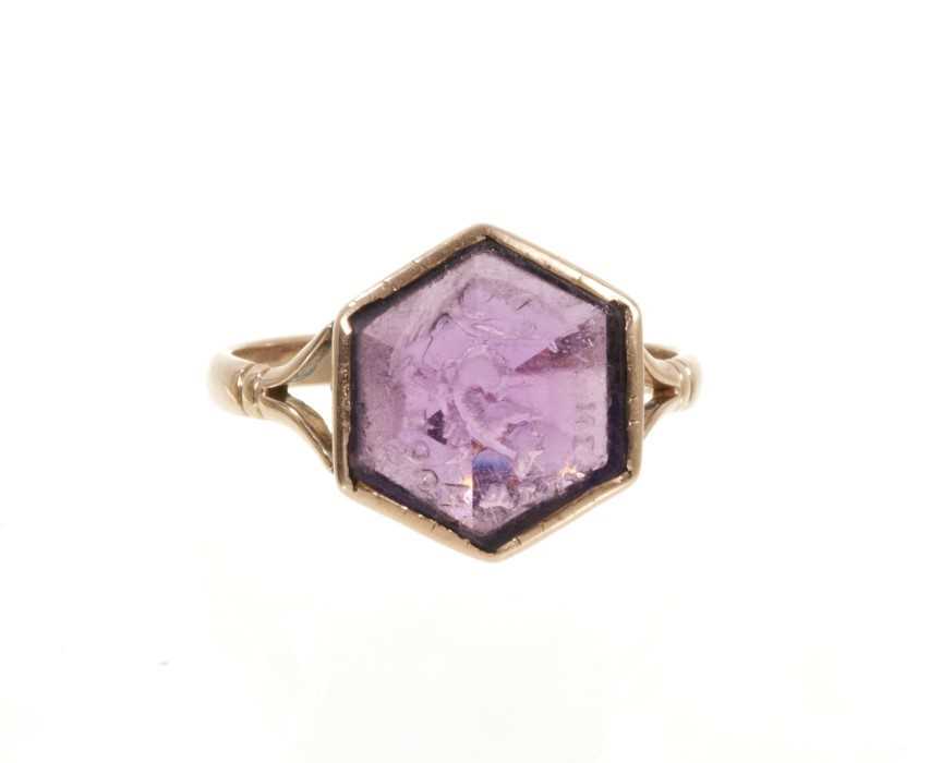 Victorian rose gold amethyst glass intaglio ring - Image 2 of 6
