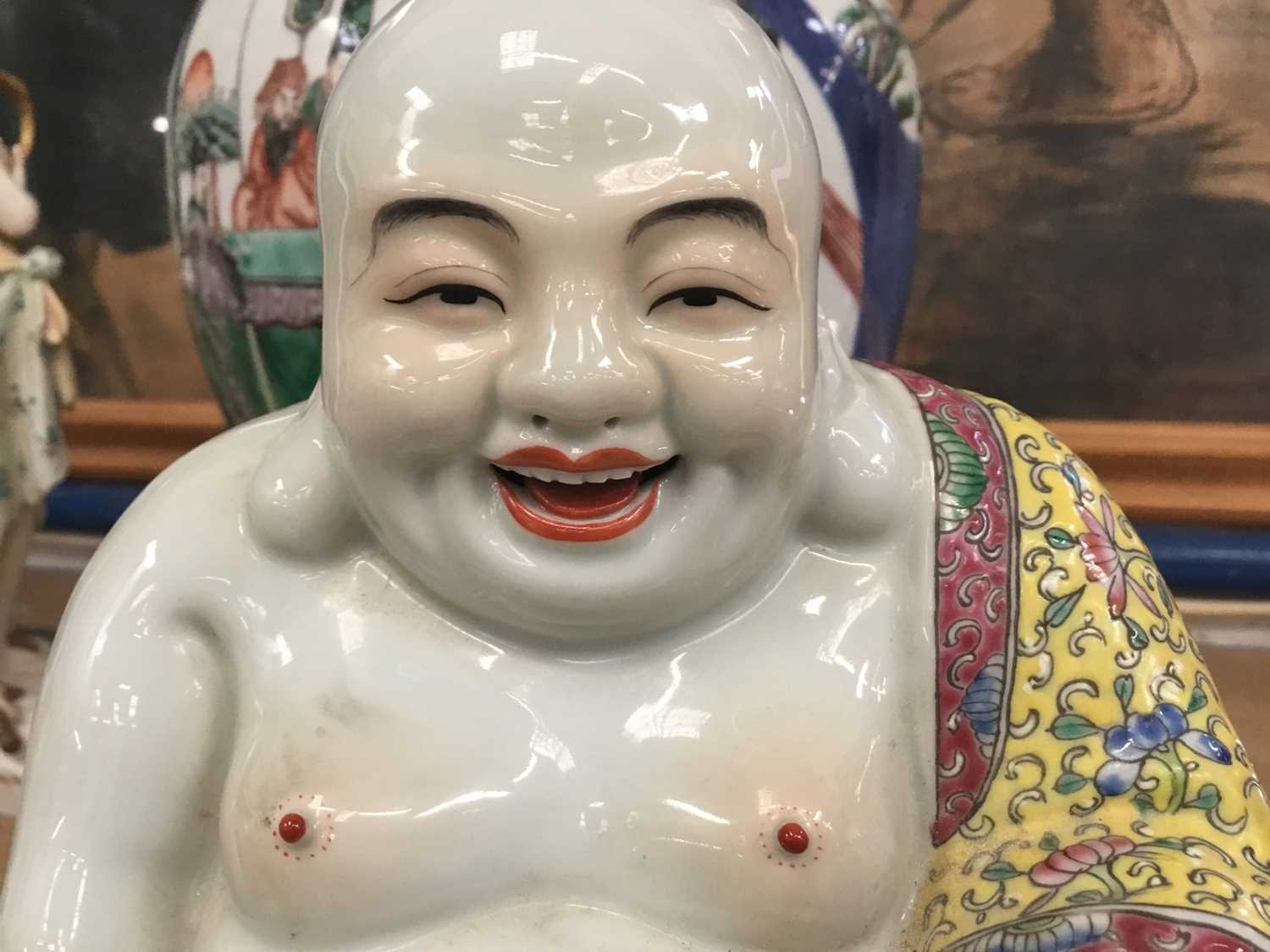 Chinese porcelain figure of Buddha - Image 6 of 12