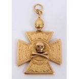 Victorian gold Masonic pendant, the Maltese cross with skull and crossed bones and engraved Masonic