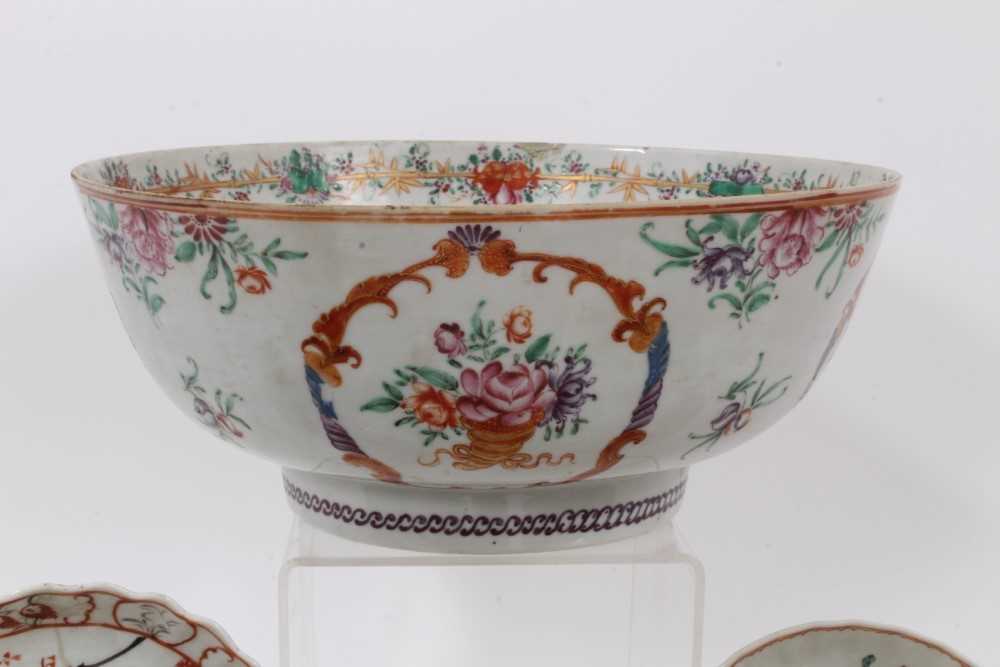 Group of 18th century Chinese famille rose export porcelain, including five cups, three tea bowls, a - Image 2 of 26