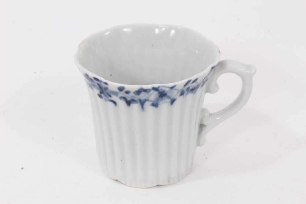 Worcester blue and white moulded tea wares, circa 1780, including a tea bowl and saucer with floral - Image 4 of 11