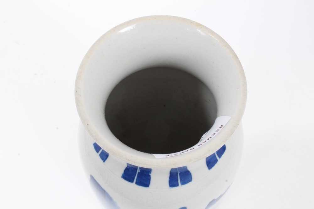 Chinese Transitional-style blue and white porcelain sleeve vase - Image 5 of 6