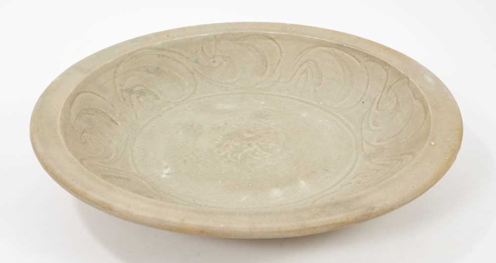 Chinese celadon dish, Yuan dynasty, from the Java shipwreck, with incised floral decoration, 32cm di - Image 2 of 3