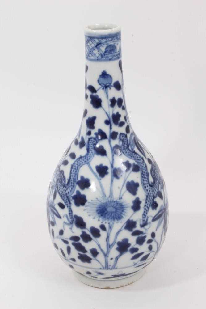 19th century Chinese blue and white bottle vase - Image 3 of 6