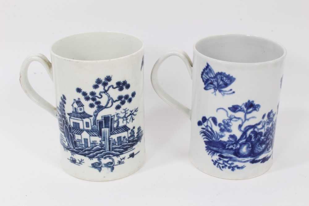 Two Worcester blue and white tankards, circa 1780, one printed with the Parrot Pecking Fruit pattern - Image 3 of 6