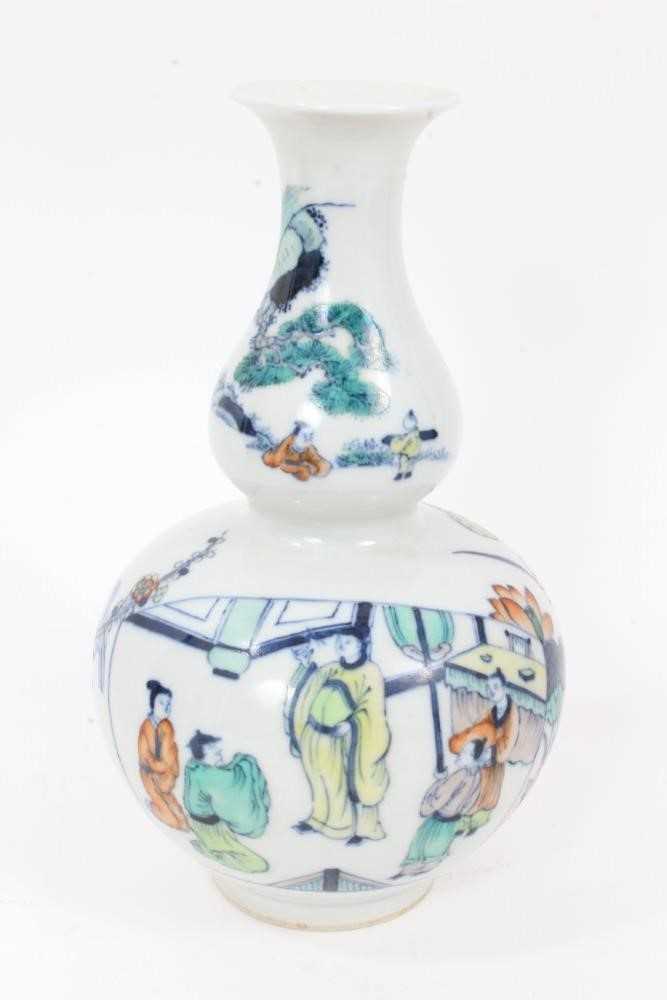 Three Chinese ceramic items, including a Doucai double gourd vase, a Republic sleeve vase decorated - Image 8 of 13
