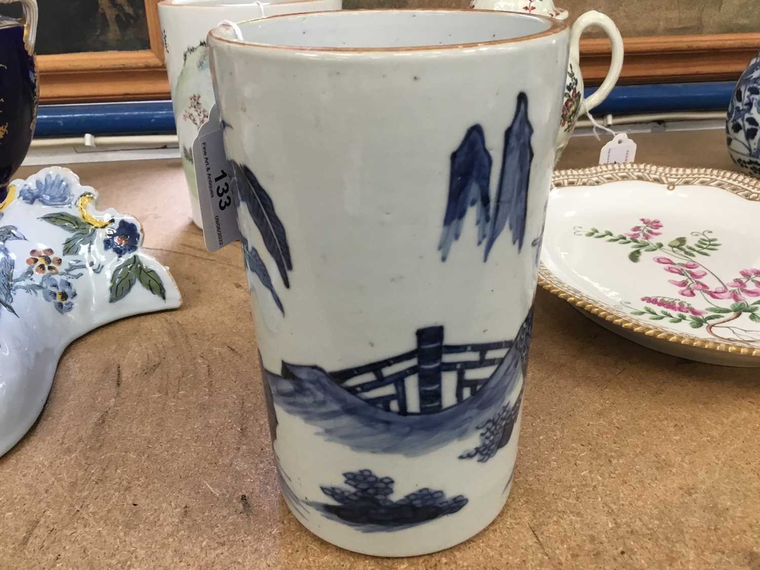 19th century Chinese blue and white brush pot - Image 5 of 9