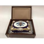 Rare good quality Paragon porcelain limited edition Winston Churchill cigar box and cover commemorat