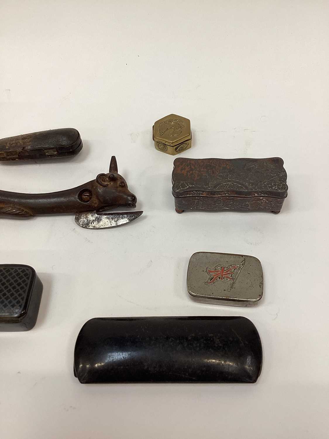 Bull tin opener and sundries - Image 6 of 8