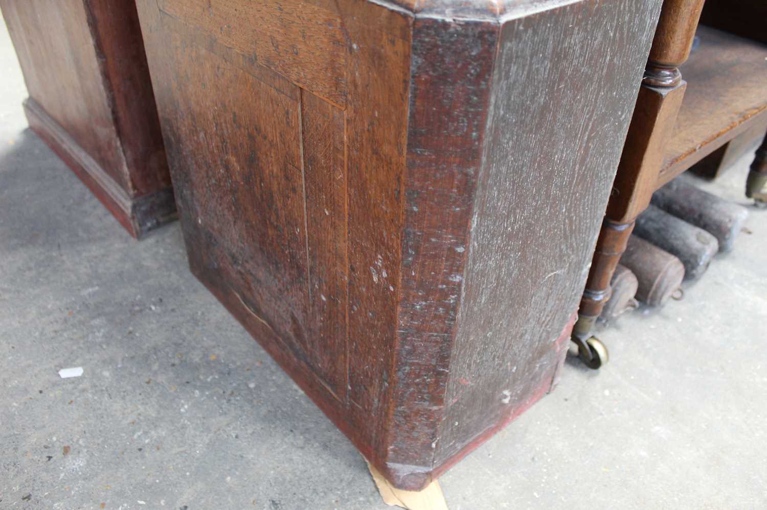 Georgian 8 day long case clock by Hedge & Bannister of Colchester with painted dial in inlaid oak - Image 3 of 5