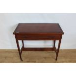 Late Victorian/Edwardian mahogany side table with single drawer on square taper legs, 91cm wide, 46c