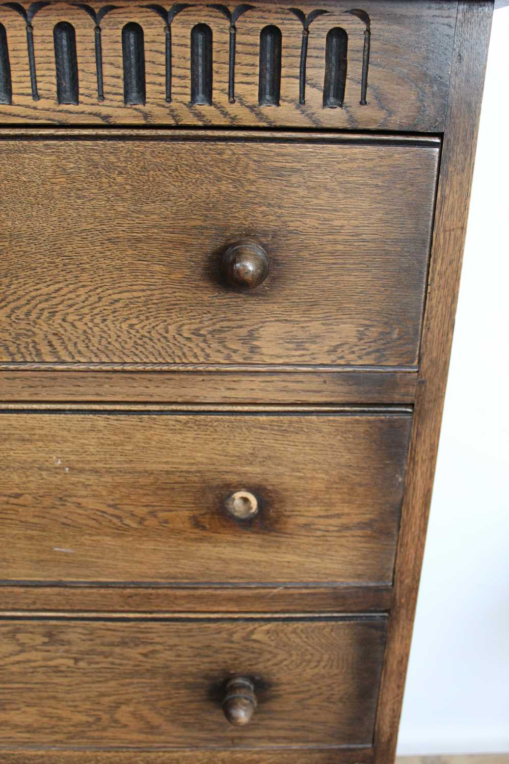Narrow oak chest of five drawers, 61cm wide, 38cm deep, 104cm high - Image 2 of 10