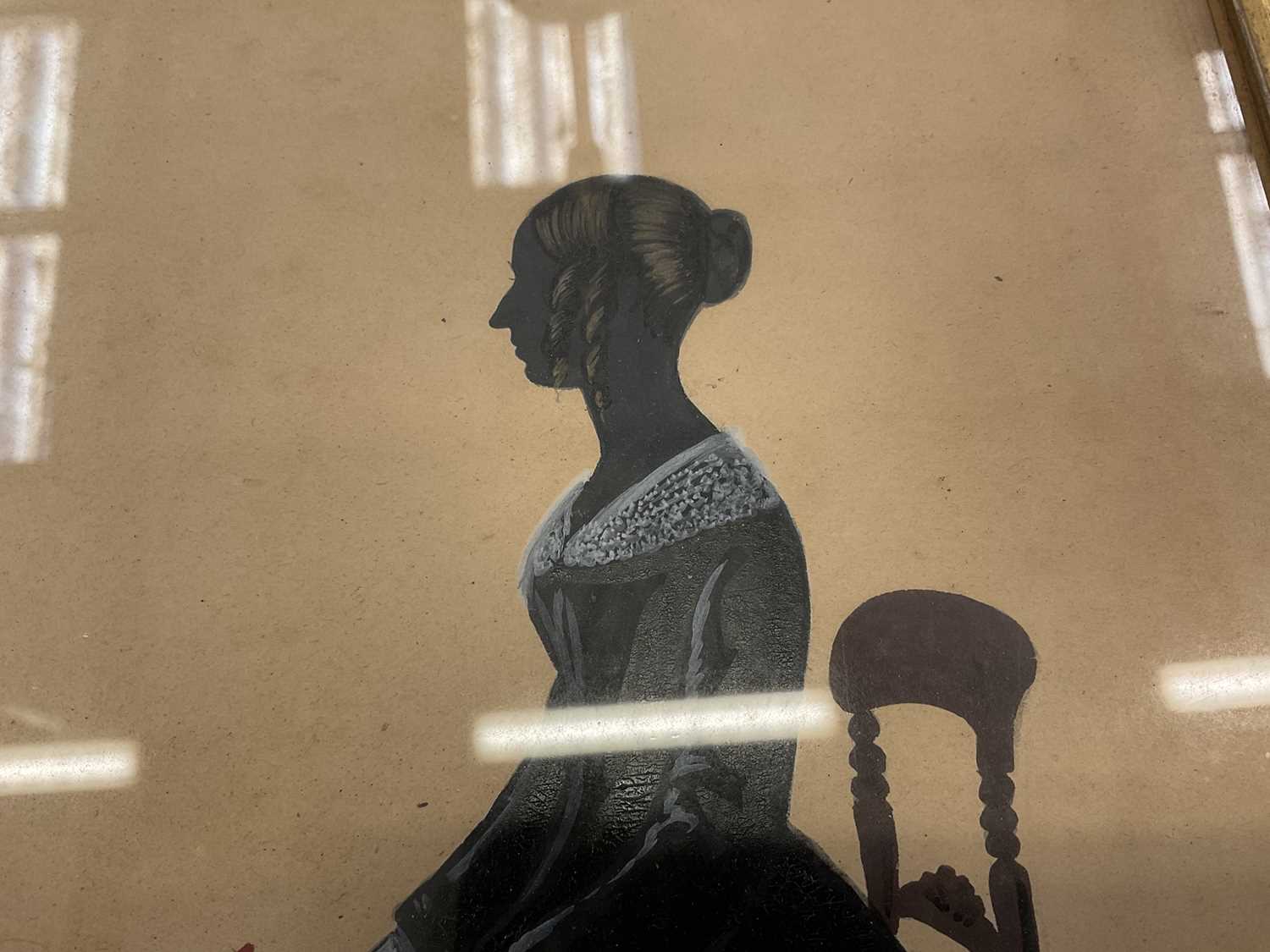 Regency silhouette portrait of a lady seated in profile. - Bild 4 aus 6