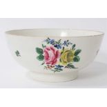 An 18th century Worcester porcelain bowl, polychrome painted with floral sprays, 16cm diameter