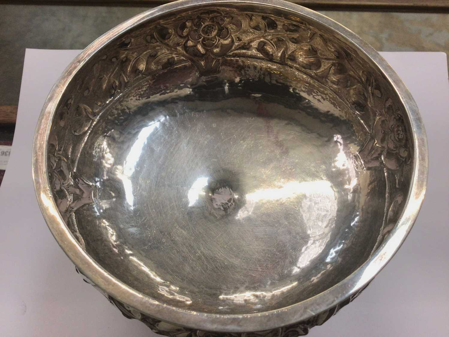 Arts & Crafts silver pedestal bowl by A E Jones - Bild 5 aus 6