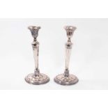 Pair of Edwardian Georgian-style silver plated candlesticks of oval form