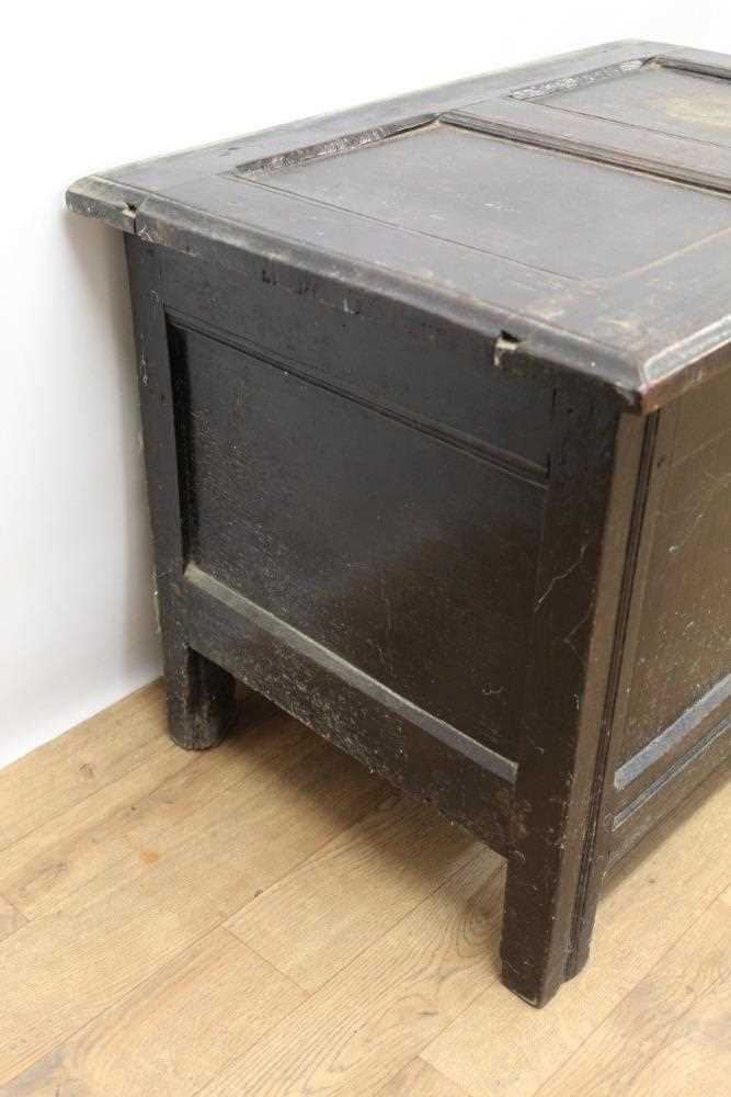 Early 18th century small oak coffer - Bild 3 aus 7