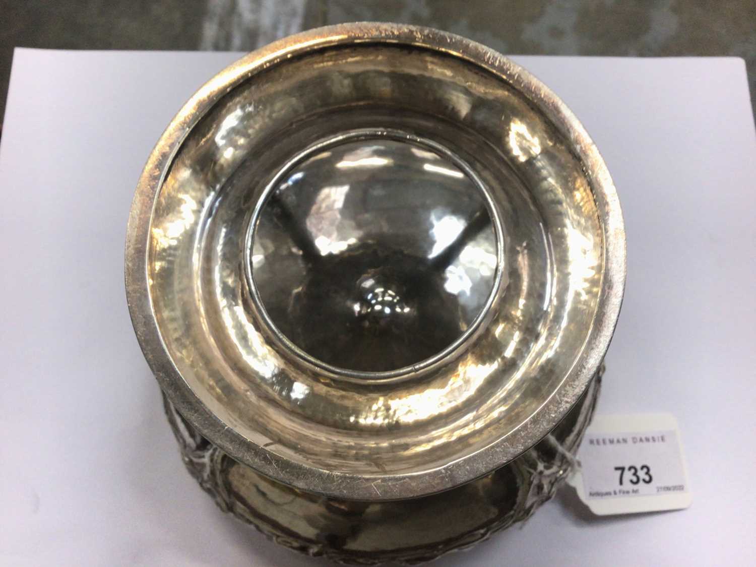 Arts & Crafts silver pedestal bowl by A E Jones - Bild 6 aus 6