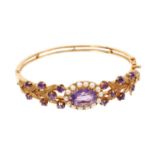 Victorian style 9ct gold amethyst and cultured pearl hinged bangle