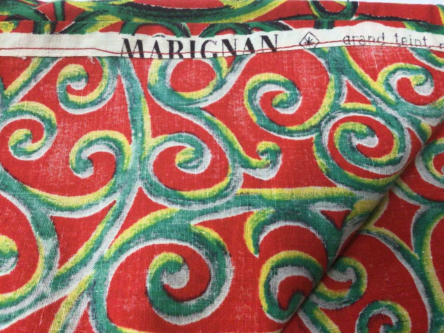 Two Boxes of soft furnishing fabrics including 1960's french Marignan printed cotton, french stripe - Image 5 of 10