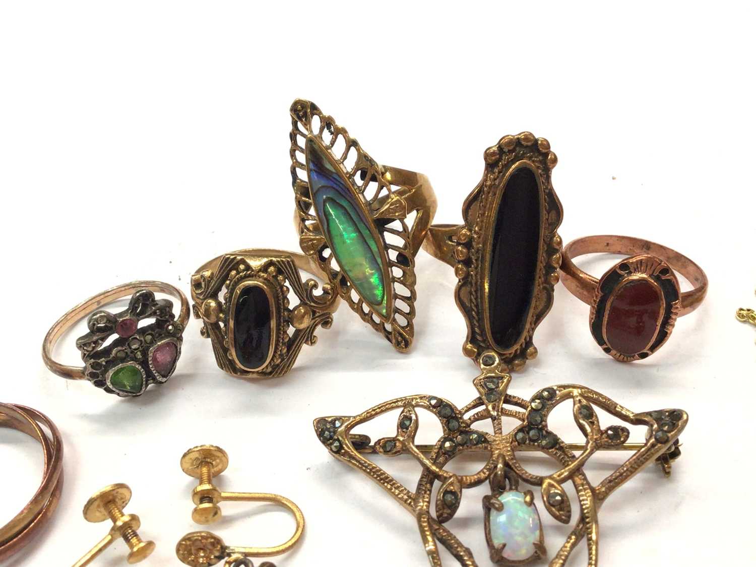 Group brass dress rings, pair pink stone screw back earrings, Art Nouveau style brooch and cameo nec - Image 2 of 3