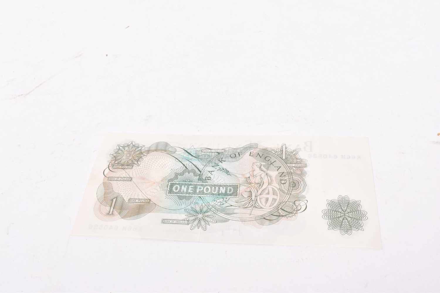 G.B. - Green One Pound Series 'C' portrait error note, chief cashier J. Page prefix R66M (N.B. Repla - Bild 2 aus 2
