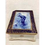 Victorian Doulton Diamond Jubilee? Golfing interest box, 11cm in overall length.