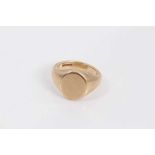 9ct gold signet ring (Birmingham 1996), size K